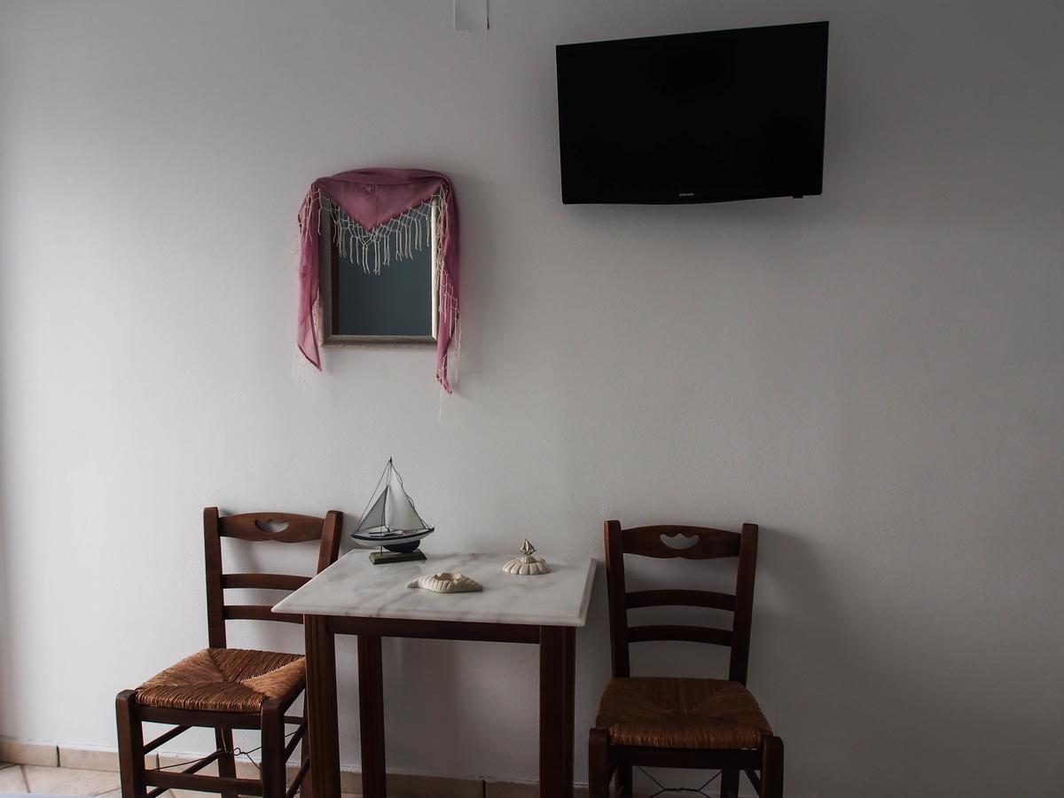 Manos Apartments Mégas Yialós-Nítes Eksteriør billede