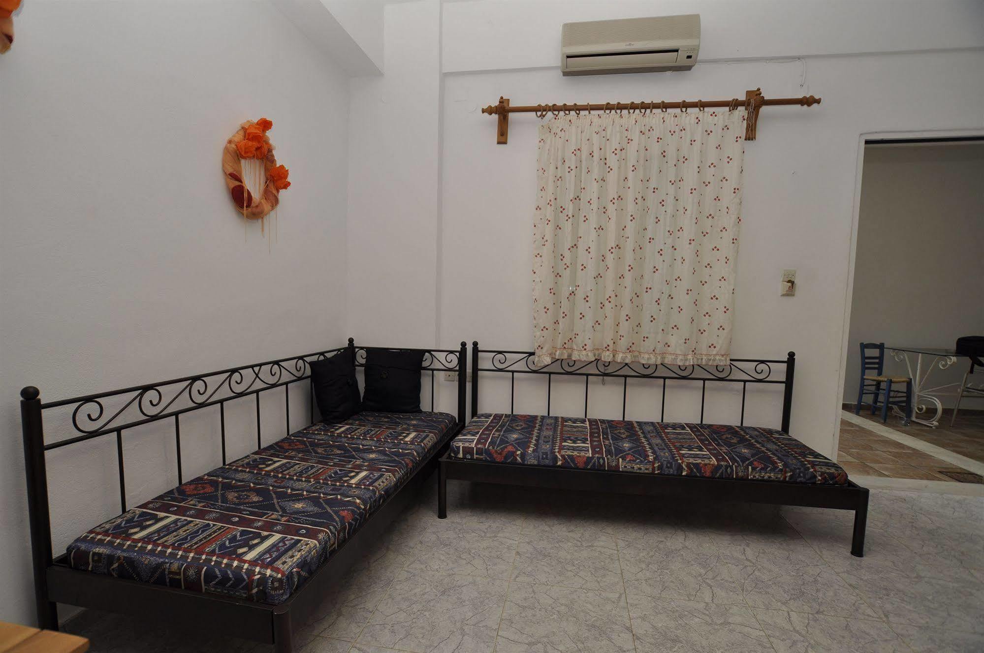 Manos Apartments Mégas Yialós-Nítes Eksteriør billede