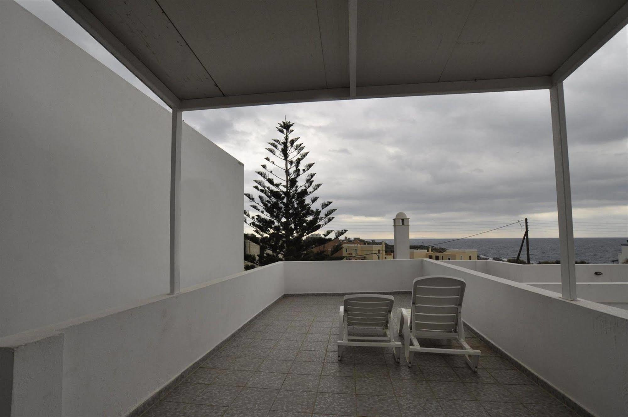 Manos Apartments Mégas Yialós-Nítes Eksteriør billede